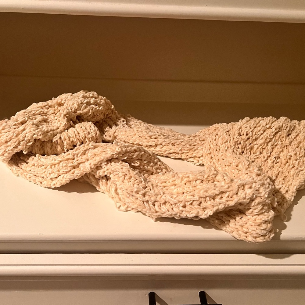 Chunky Knit Cream Scarf